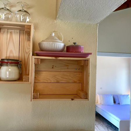 Wooden Ceiling Apartment - Close To City Center Kanálion Dış mekan fotoğraf
